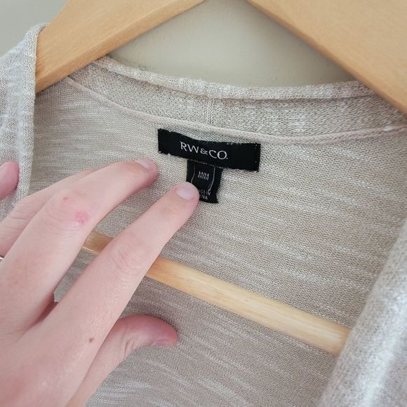 RW&CO Long Sweater with Sleeves - Picture 3 of 3